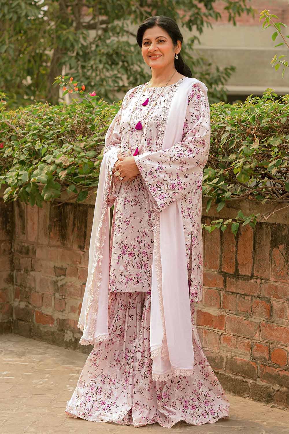 1 Piece Lawn Unstitched Printed Fabric SL-32038