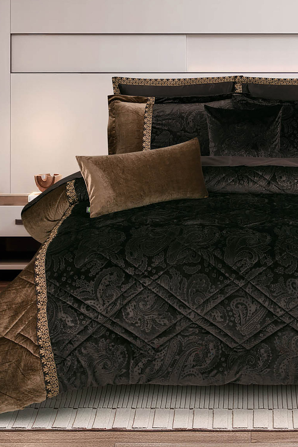Chestnut Velvet Embossed Comforter Set