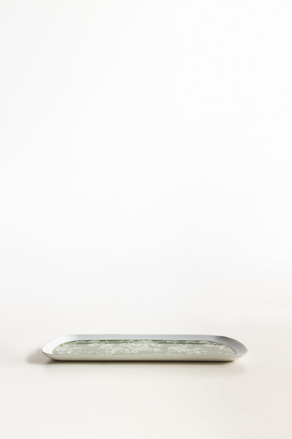 Classic Flora Cake Dish