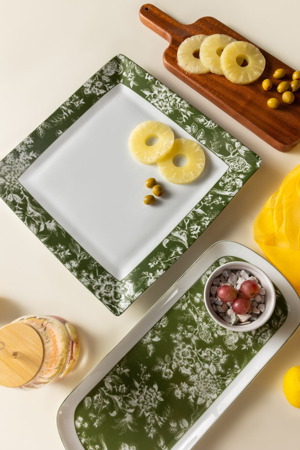 Classic Flora Dinner Plate