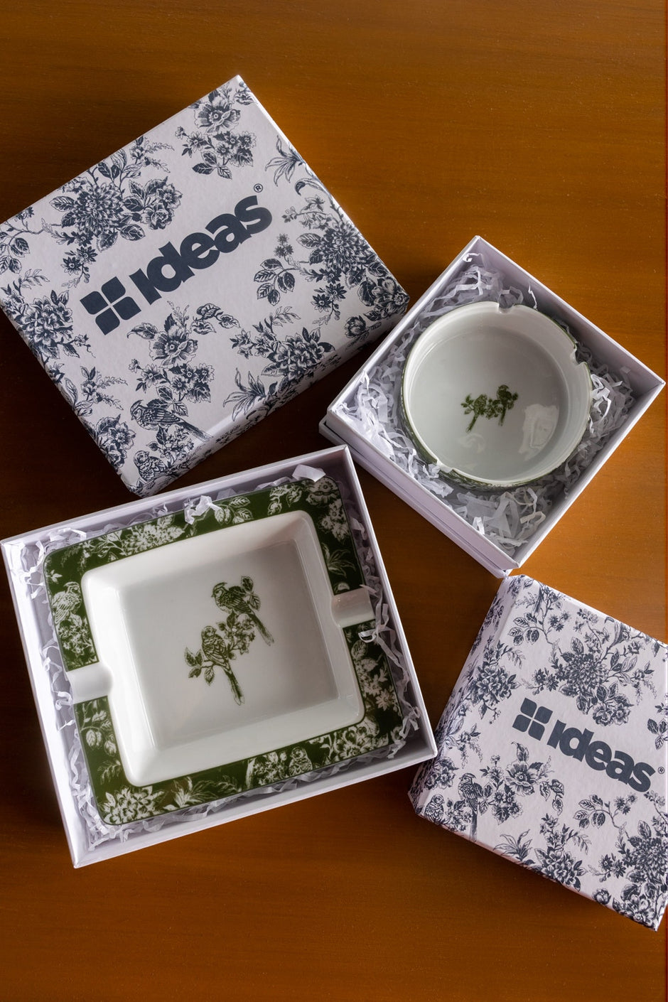 Classic Flora Ash Tray Square