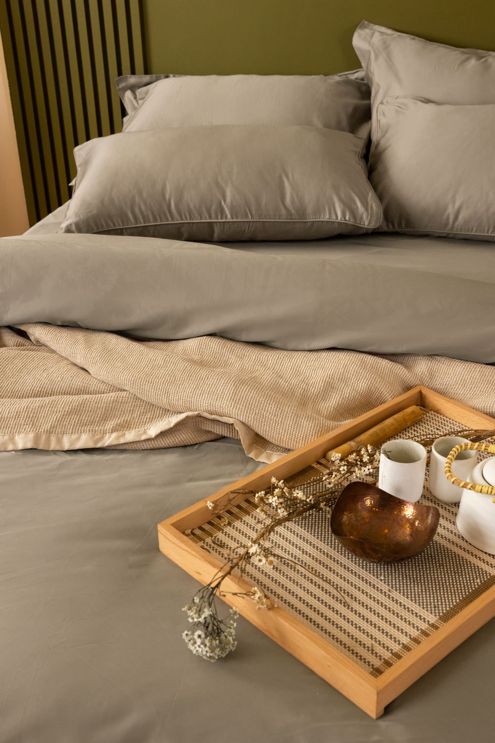 Clove T-600 Bed Sheet Set
