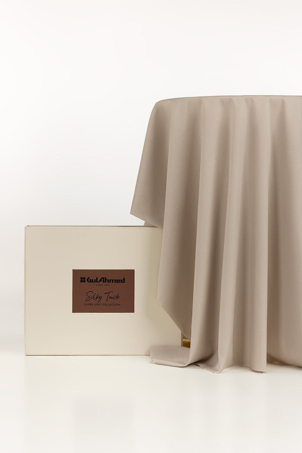 Cotton Club Plus Unstitched Fabric Cotton With Gift Box