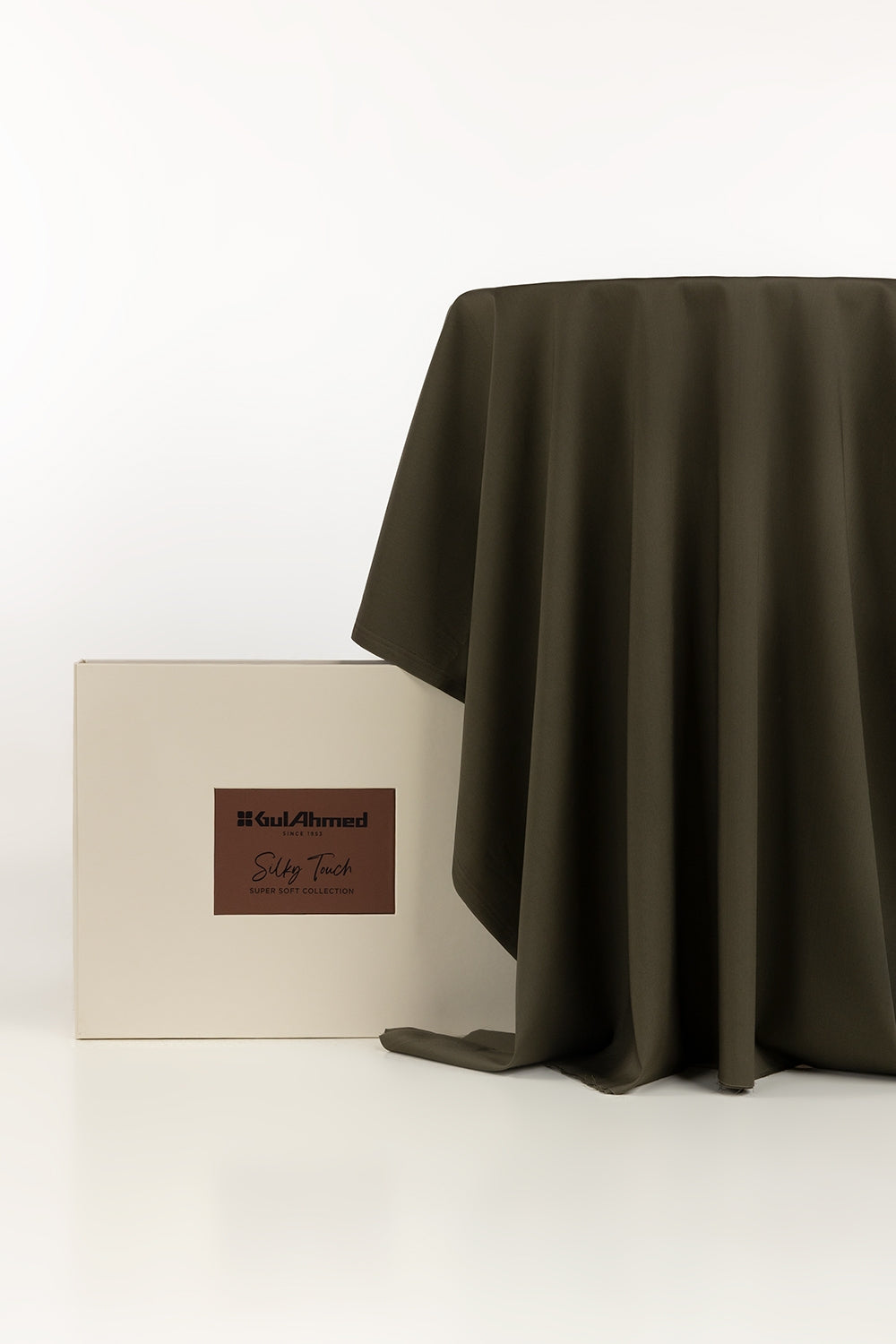 Cotton Club Plus Unstitched Fabric Cotton With Gift Box