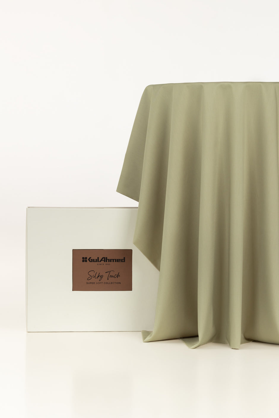 Cotton Club Plus Unstitched Fabric Cotton With Gift Box