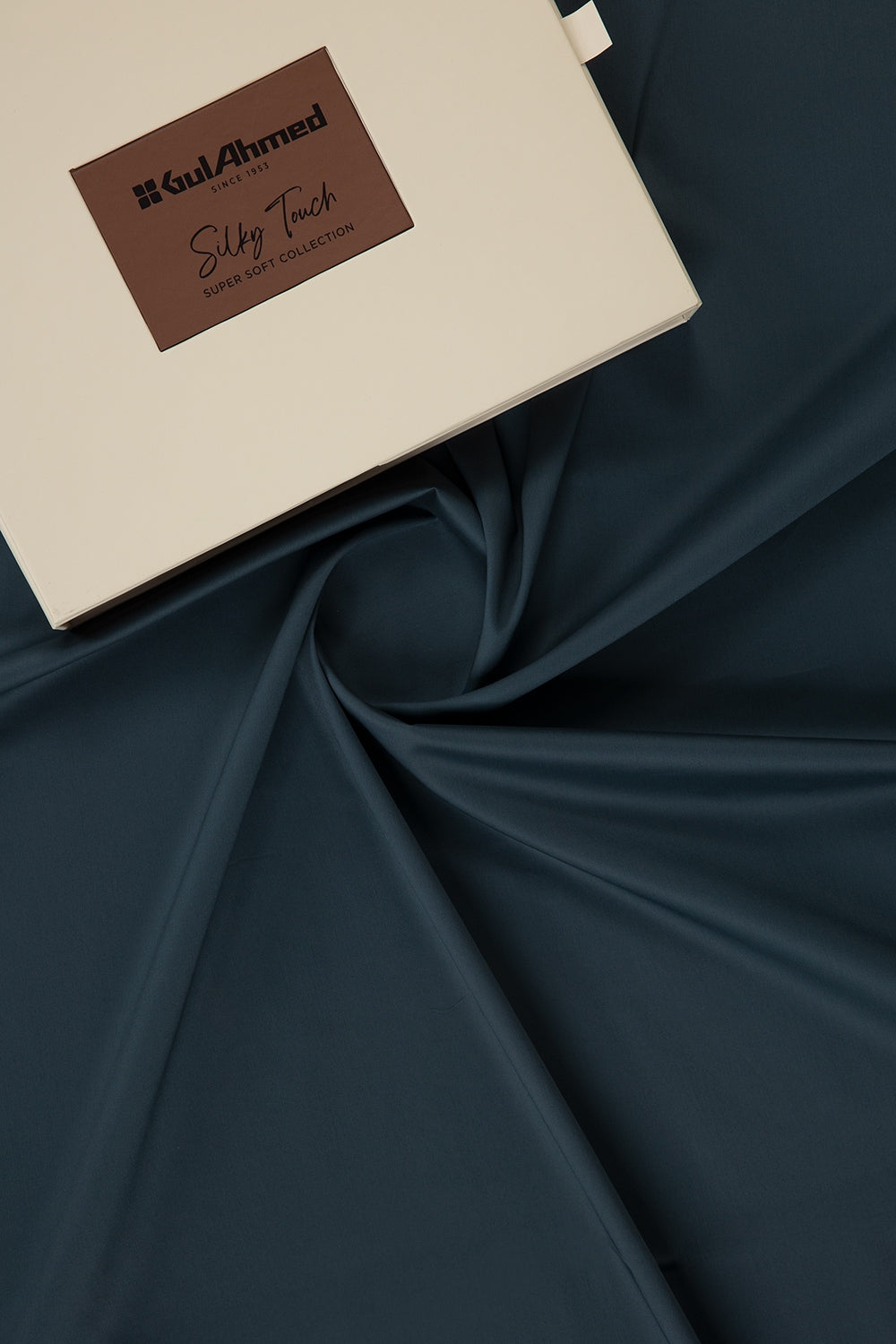 Cotton Club Plus Unstitched Fabric Cotton With Gift Box