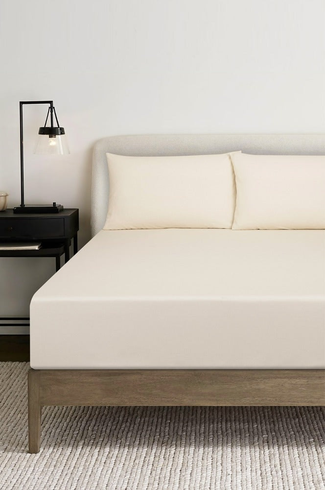 Cream Dyed T-150 Fitted sheet