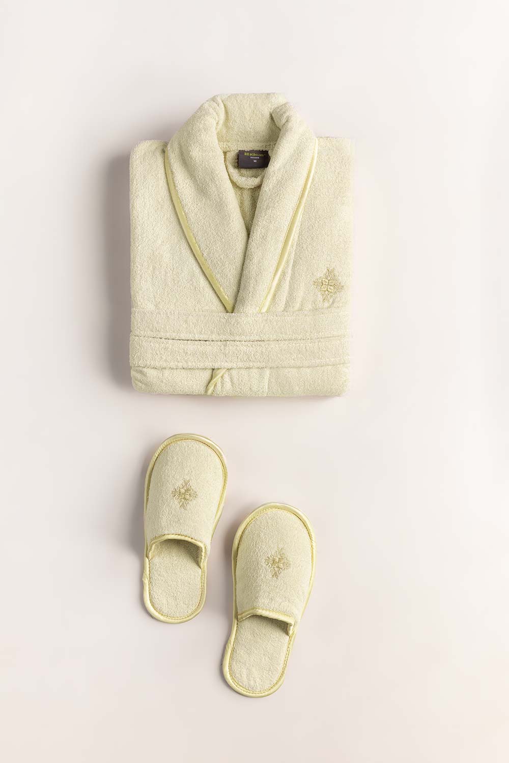 AW24 Cream Velour Bathrobe