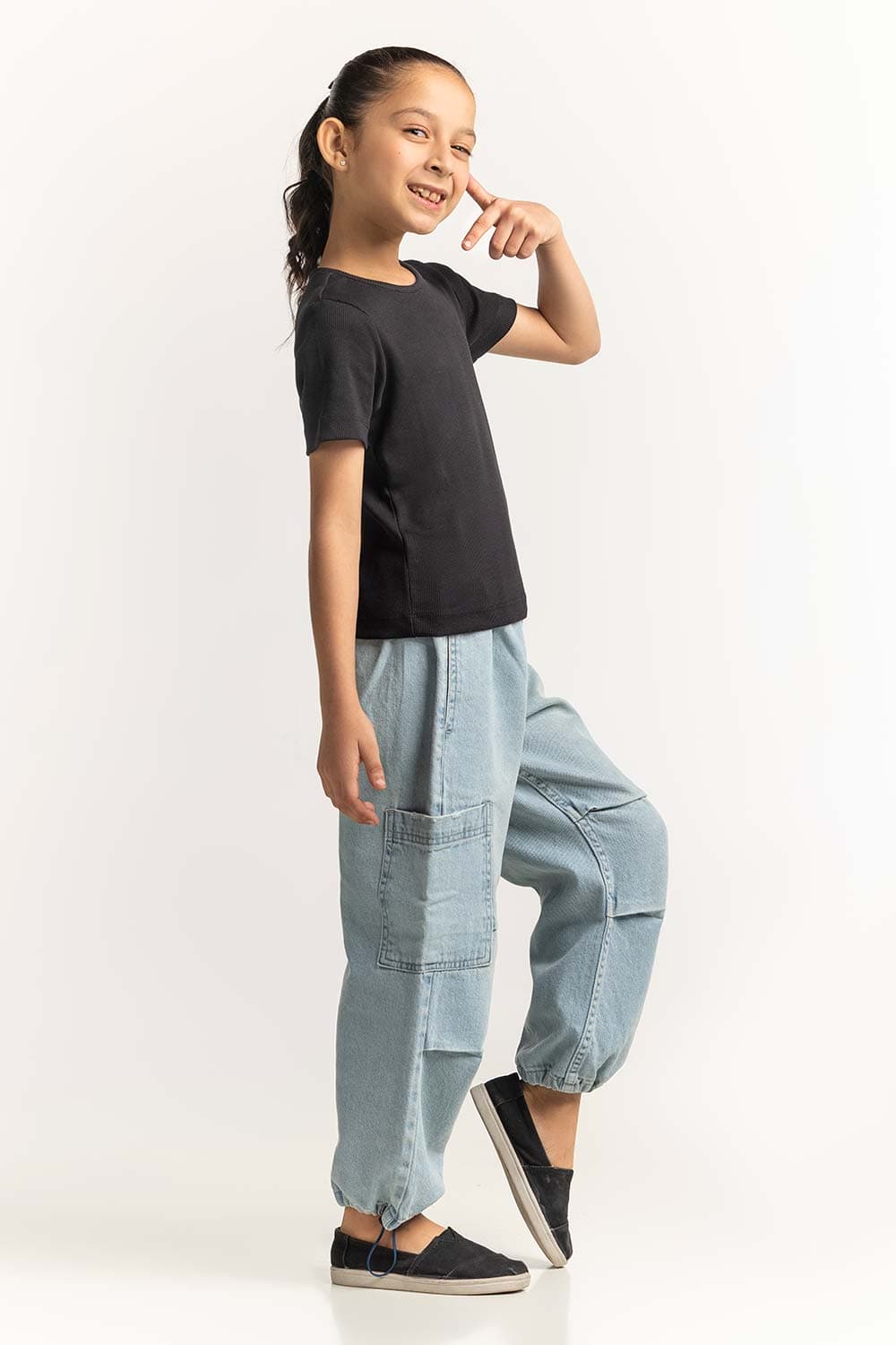Crew Neck Basic Tee JG-TS-SS24-020