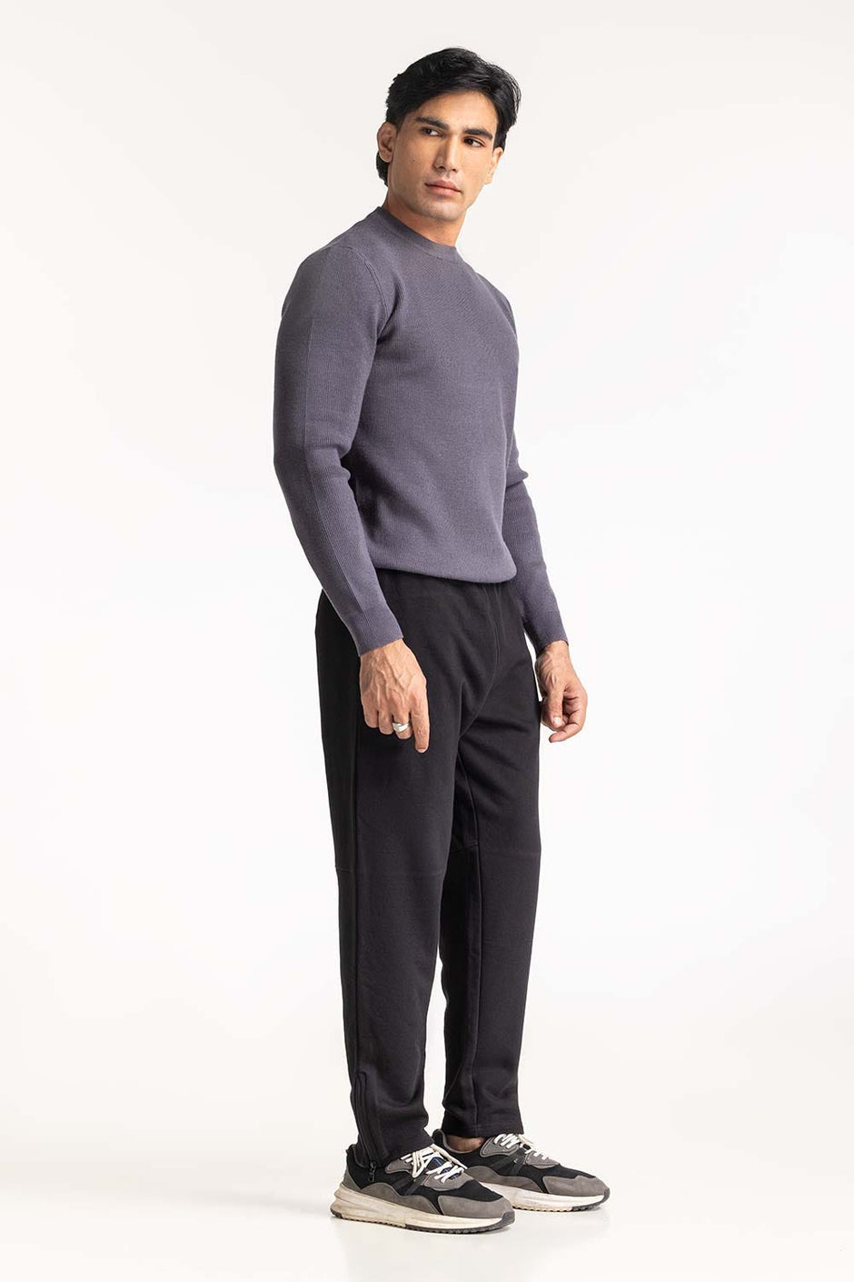 Crew Neck Sweater MN-SWT-WS24-010 C