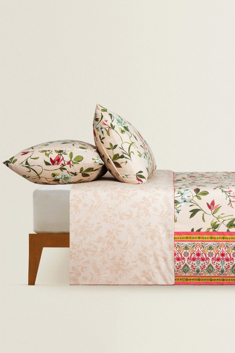 Daffodil Aura T-150 Quilt Cover Set