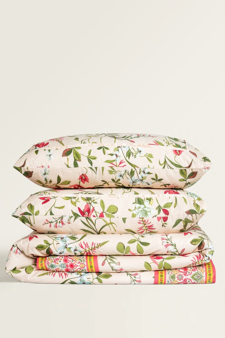 Daffodil Aura T-150 Quilt Cover Set