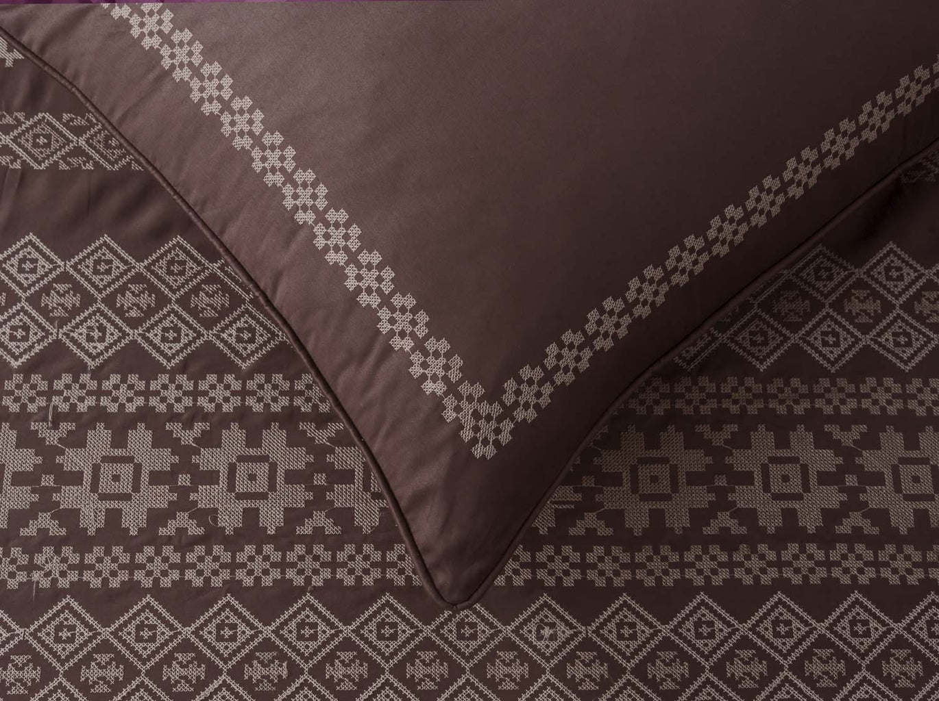 Dark Brown T-400 Embroidered Quilt Cover Set