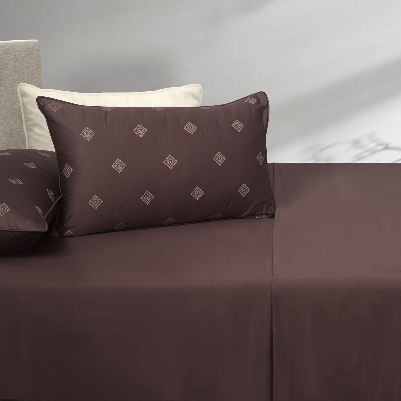 Dark Brown T-400 Embroidered Bed Sheet Set