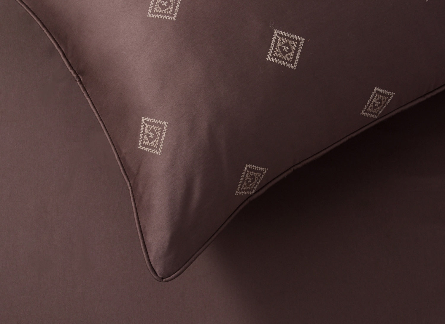 Dark Brown T-400 Embroidered Bed Sheet Set