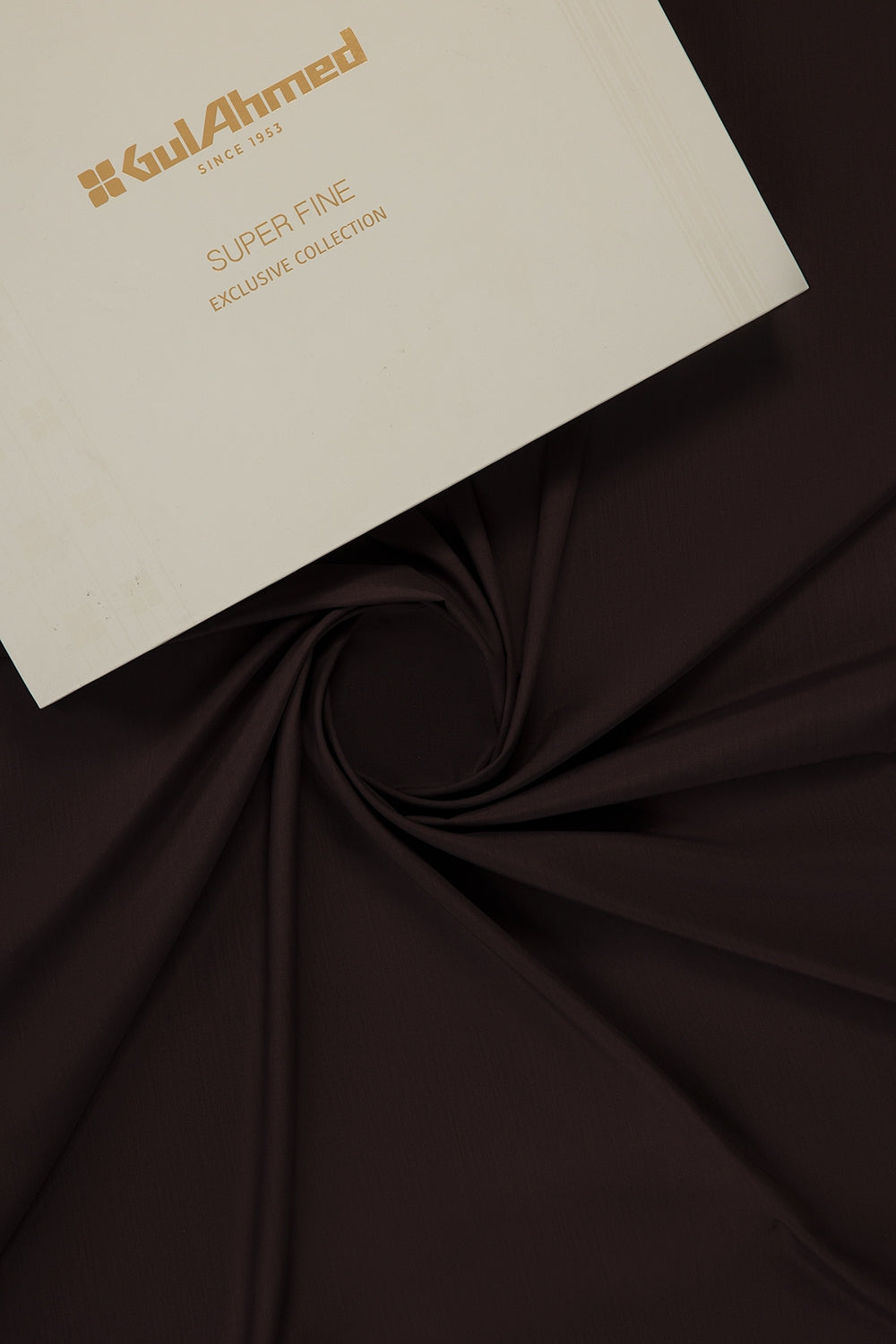 Daxton Unstitched Fabric Blended with Gift Box