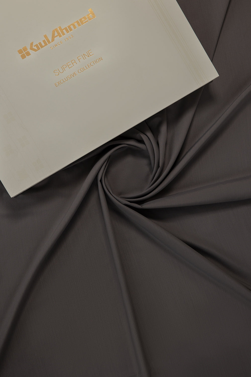Daxton Unstitched Fabric Blended with Gift Box