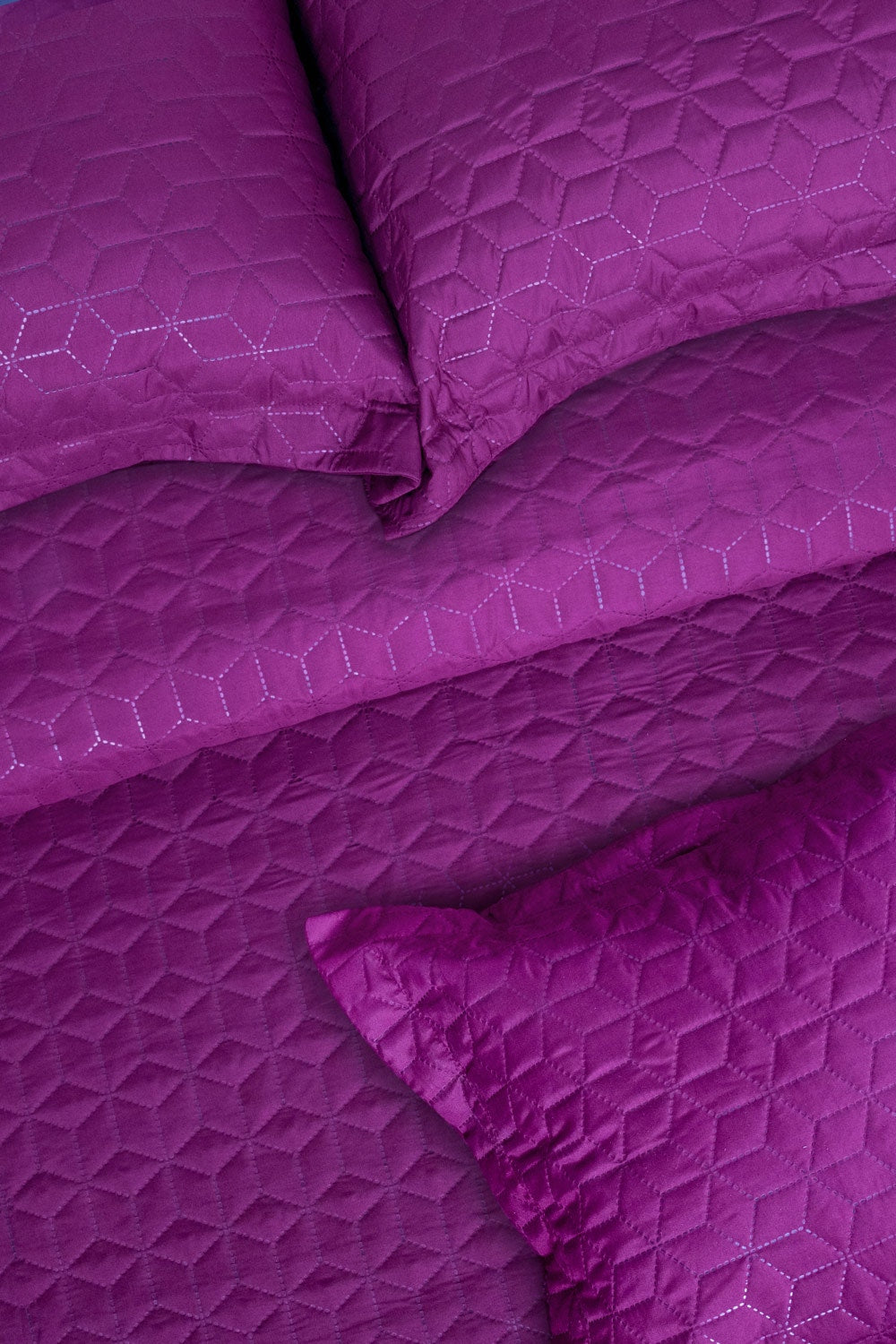 Deep Orchid Dyed Ultrasonic Bed Spread