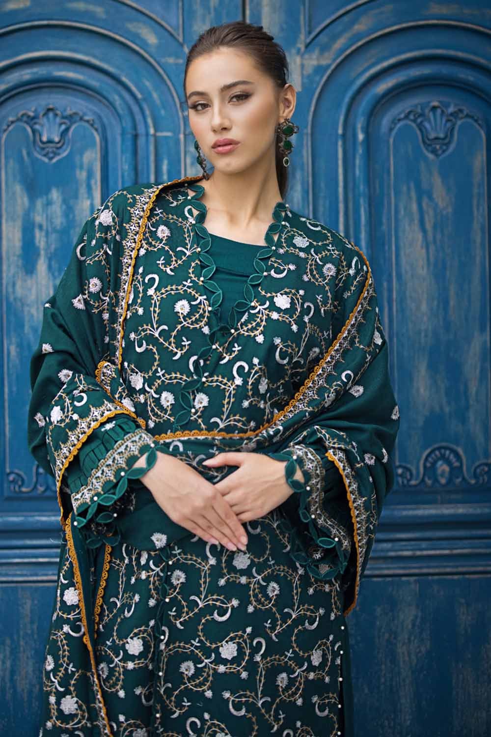 3 Piece Embroidered Pashmina Unstitched Suit with Embroidered Pashmina Shawl AP-32001