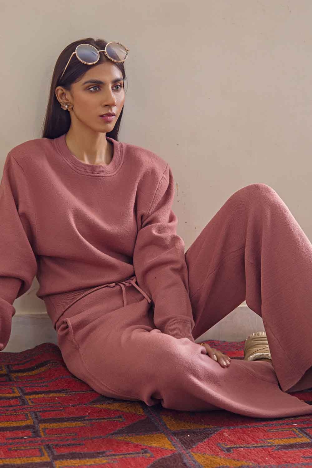 Viscose Blended Crew Neck Sweater
