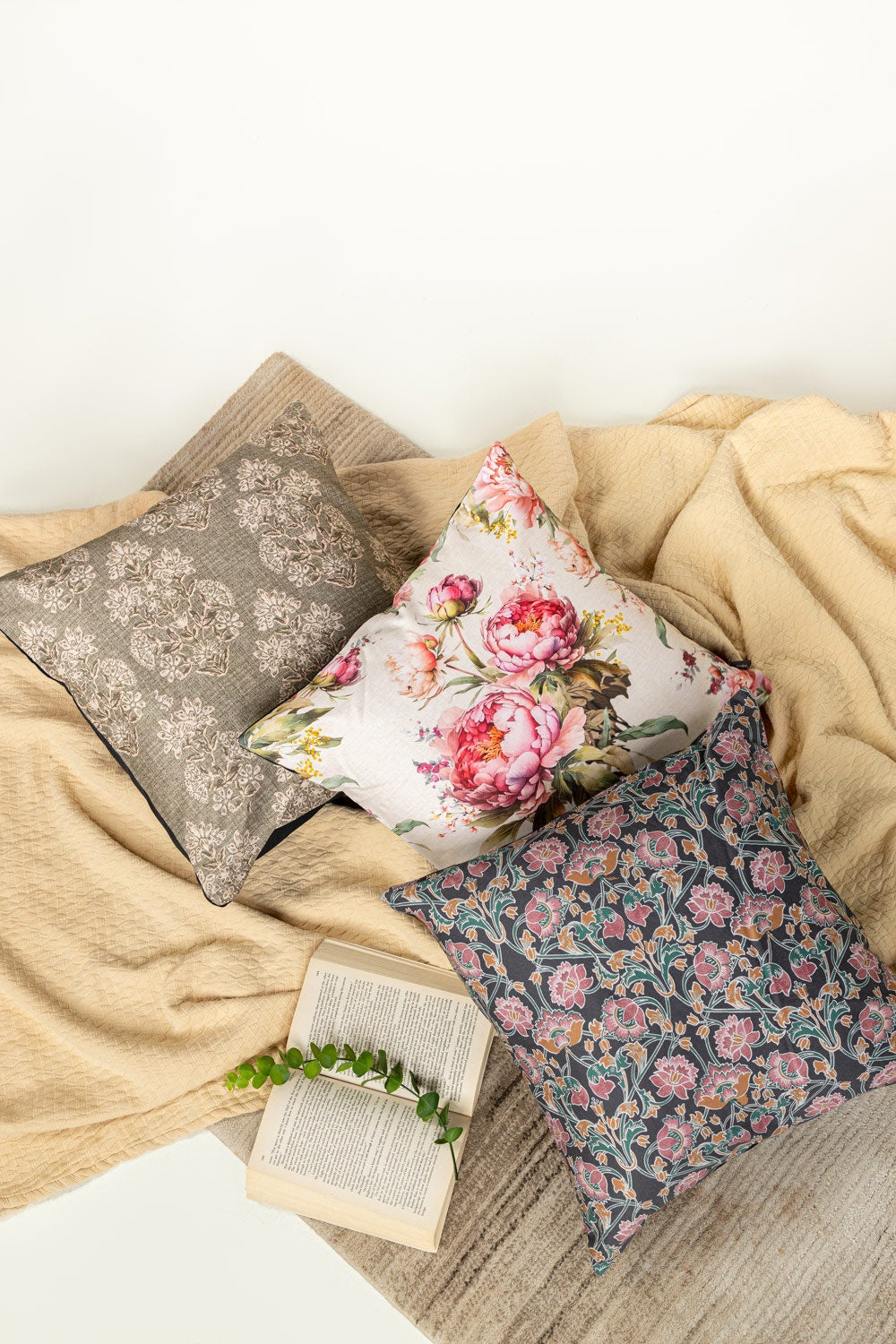 DM 002 Digital Cushion Cover