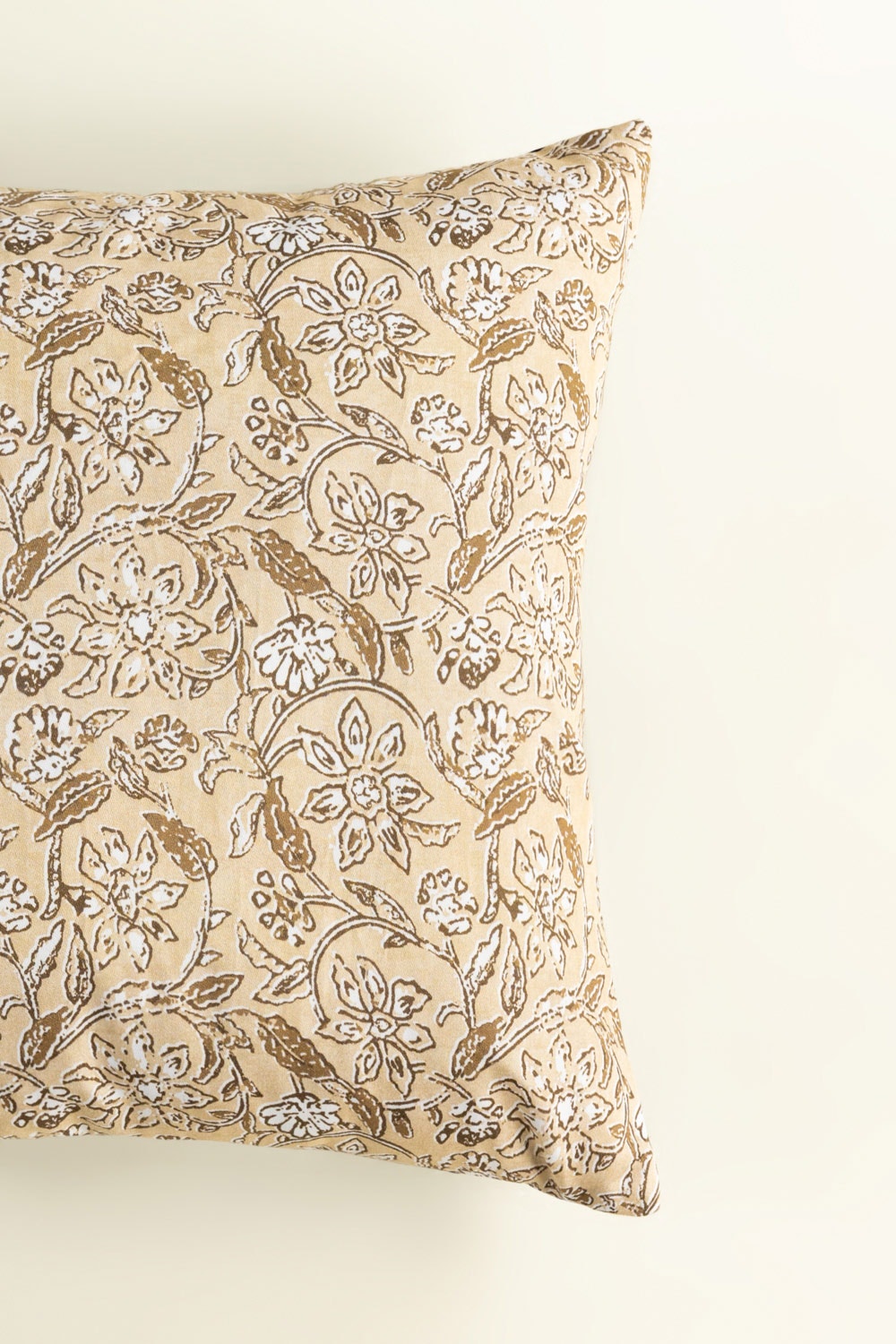 DM 004 Digital Cushion Cover