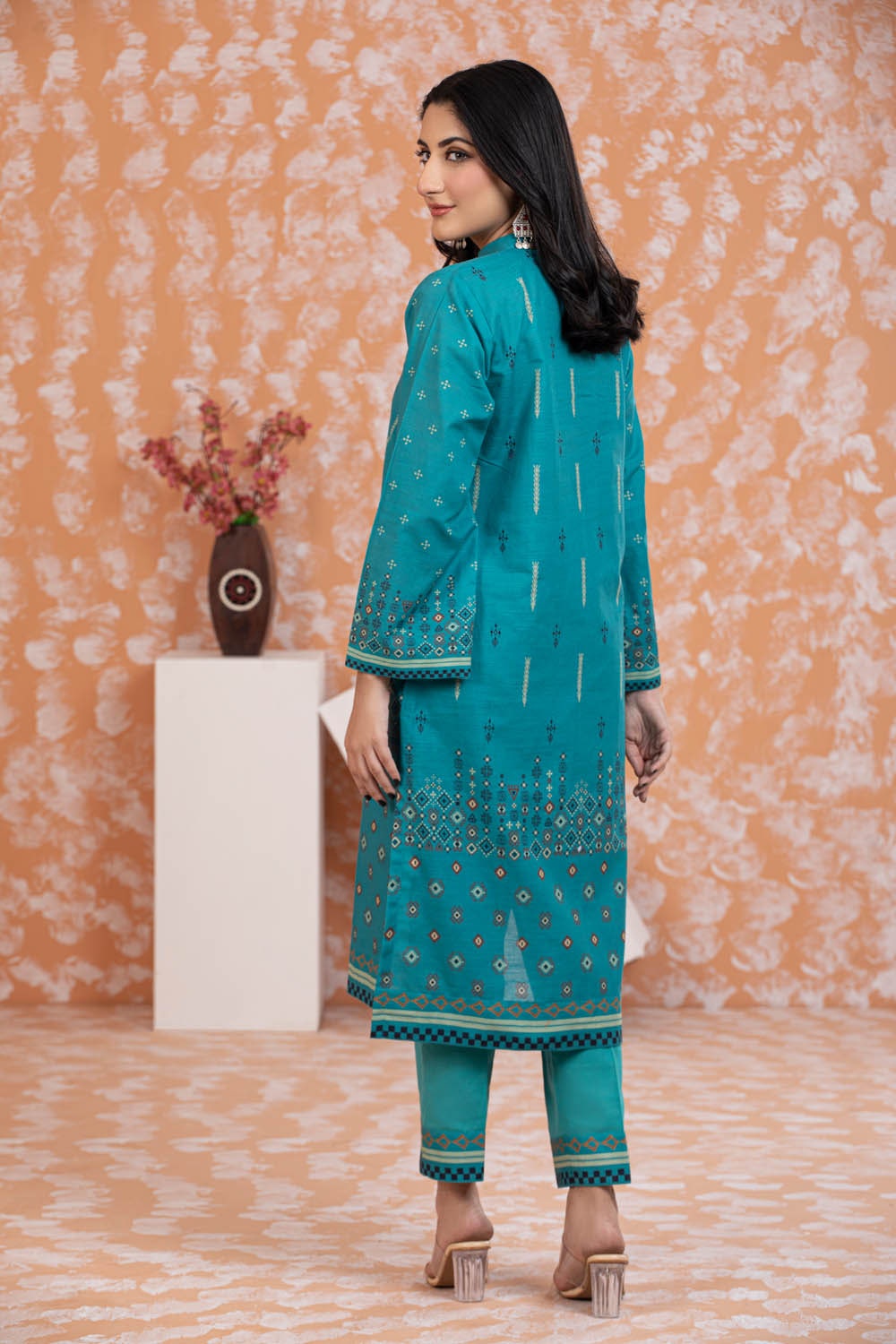 2 Piece Khaddar Unstitched Digital Printed Suit WNST-32045