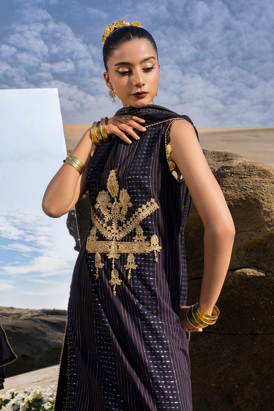 3 Piece Unstitched Embroidered Yarn Dyed Jacquard Suit