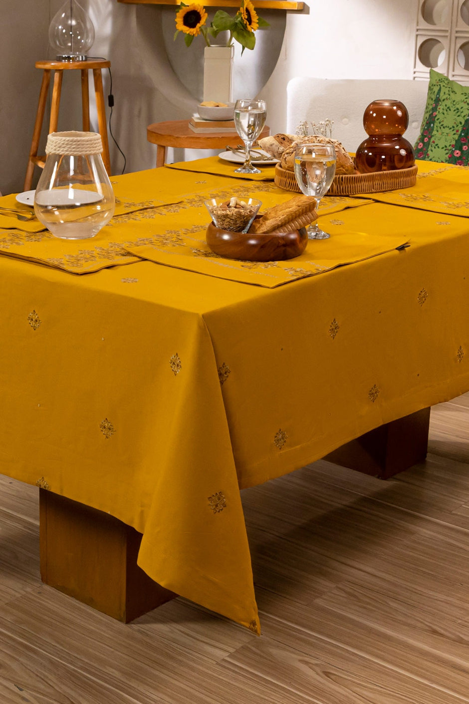 Elegance Table Cover