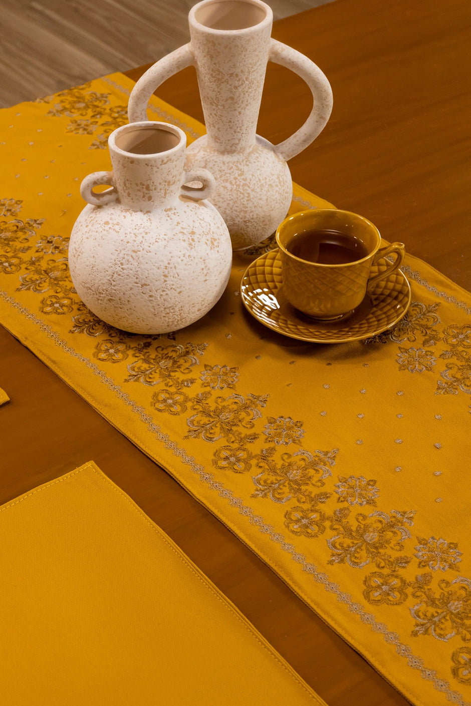 Elegance Table Runner
