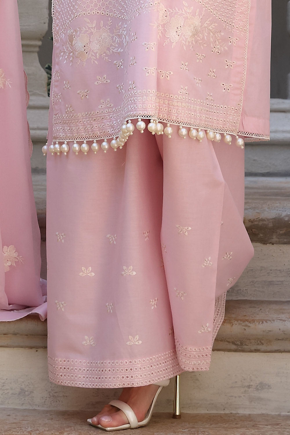 3 Piece Unstitched Embroidered Lawn Suit with Embroidered Chiffon Dupatta