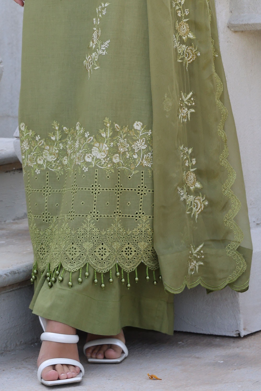 3 Piece Unstitched Embroidered Lawn Suit with Embroidered Chiffon Dupatta PM-52029