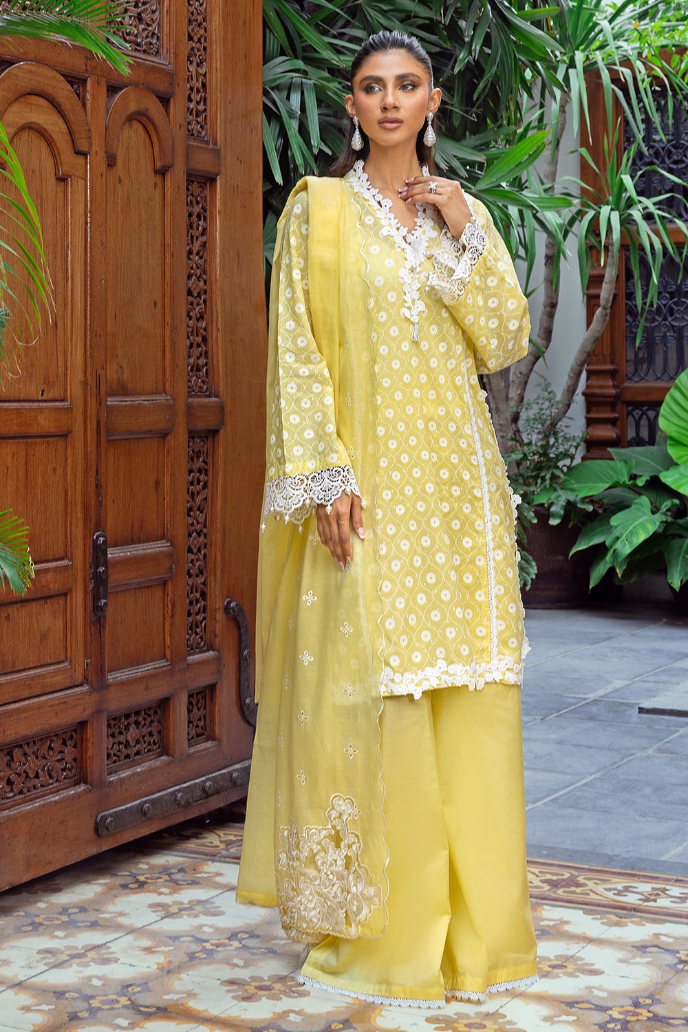 3 Piece Unstitched Lacquer Printed Lawn Suit with Embroidered Paper Cotton Dupatta