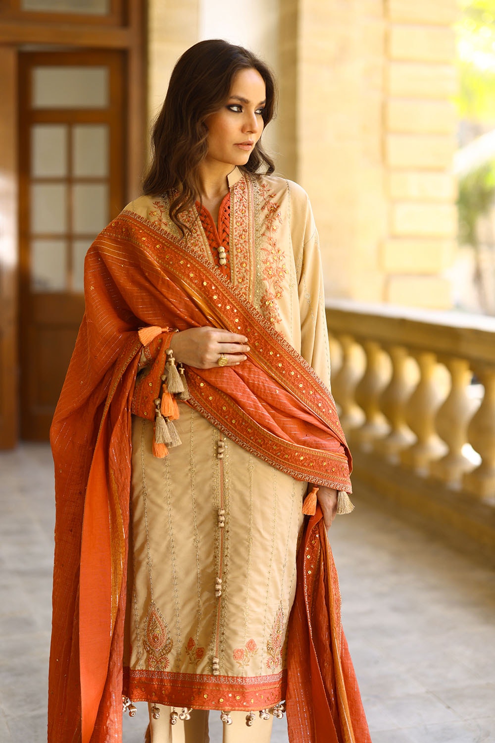 3 Piece Unstitched Embroidered Raw Silk Suit with Embroidered Organza Dupatta FE-52002