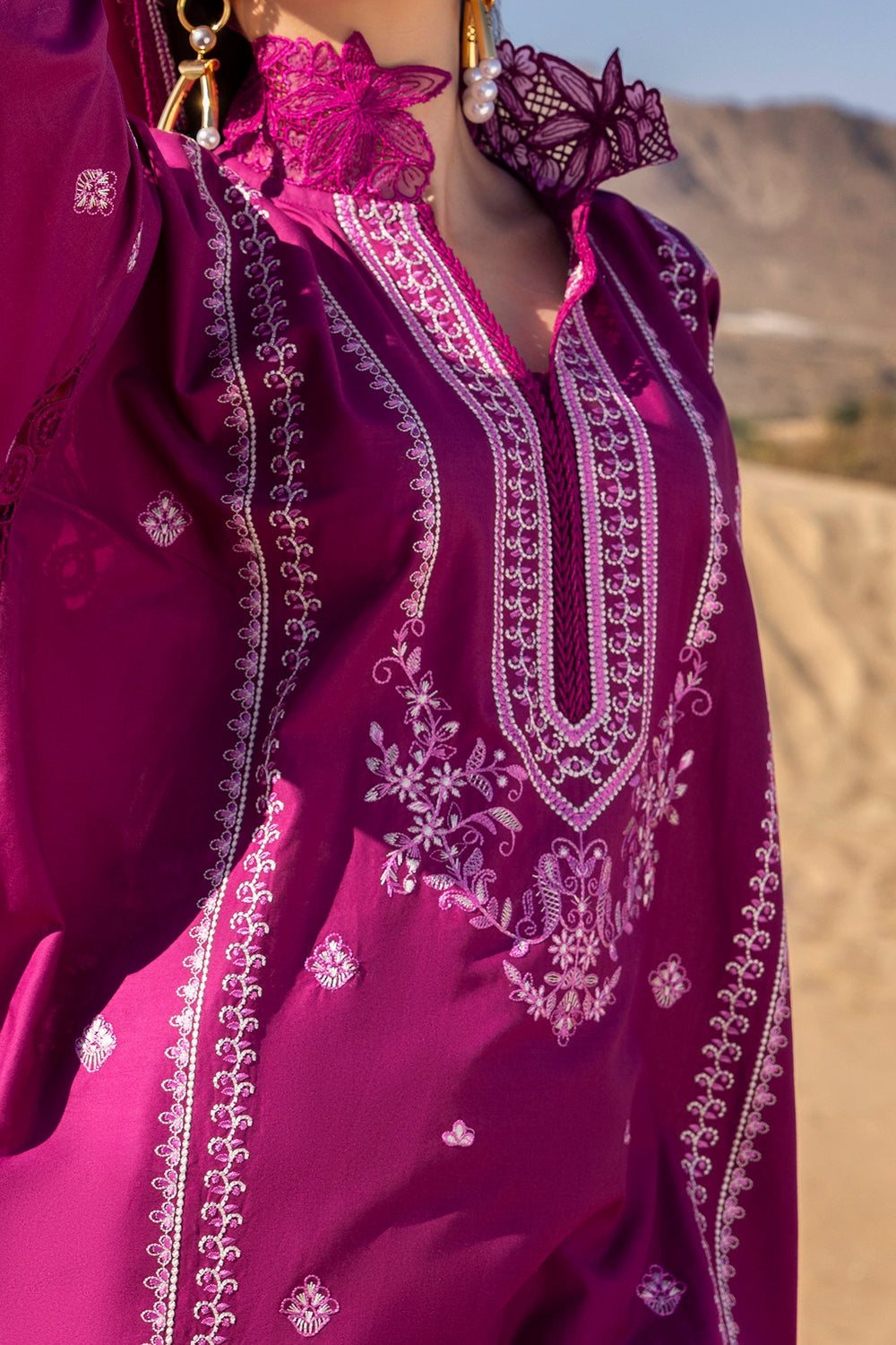 3 Piece Unstithed Embroidered Lawn Suit with Embroidered Denting Lawn Dupatta DN-52014