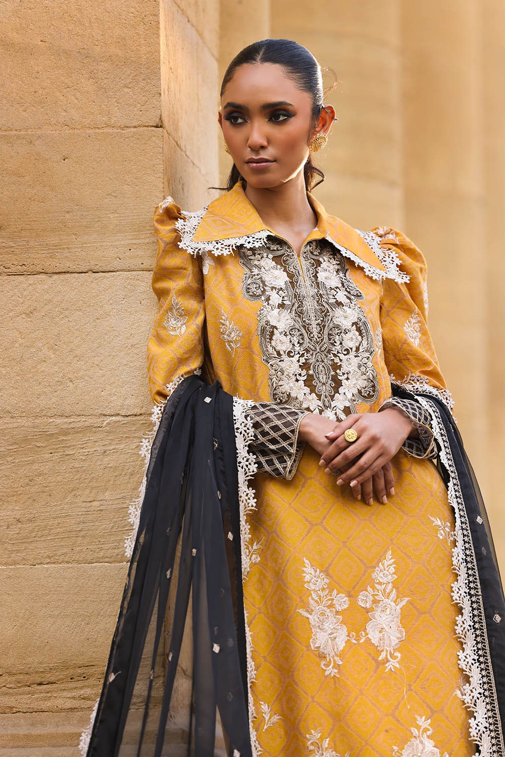 3 Piece Unstitched Embroidered Jacquard Suit with Embroidered Organza Dupatta FE-52001