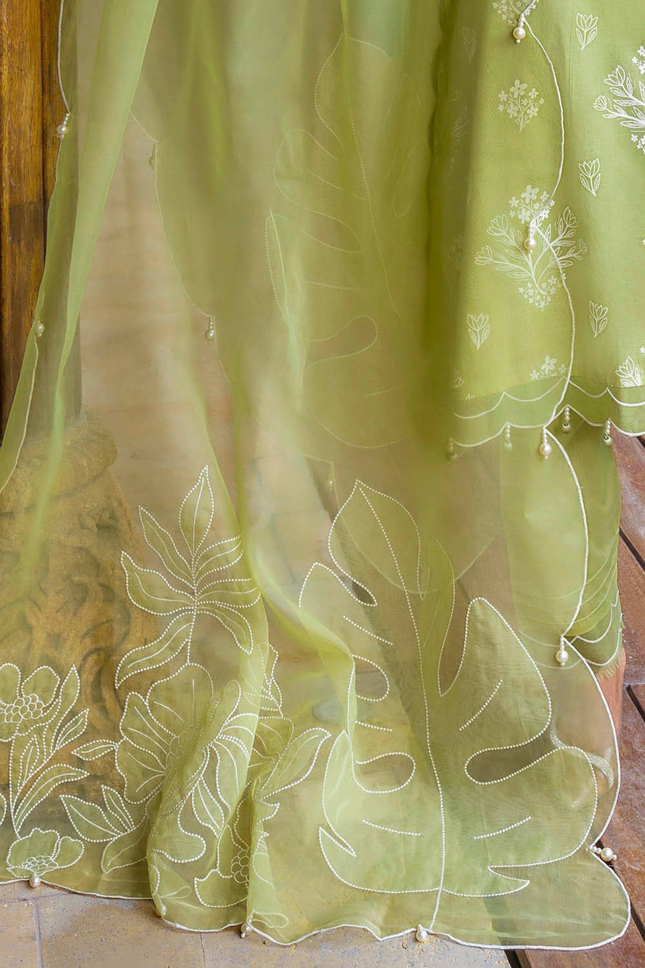 3 Piece Unstitched Lacquer Printed Lawn Suit with Embroidered Organza Dupatta