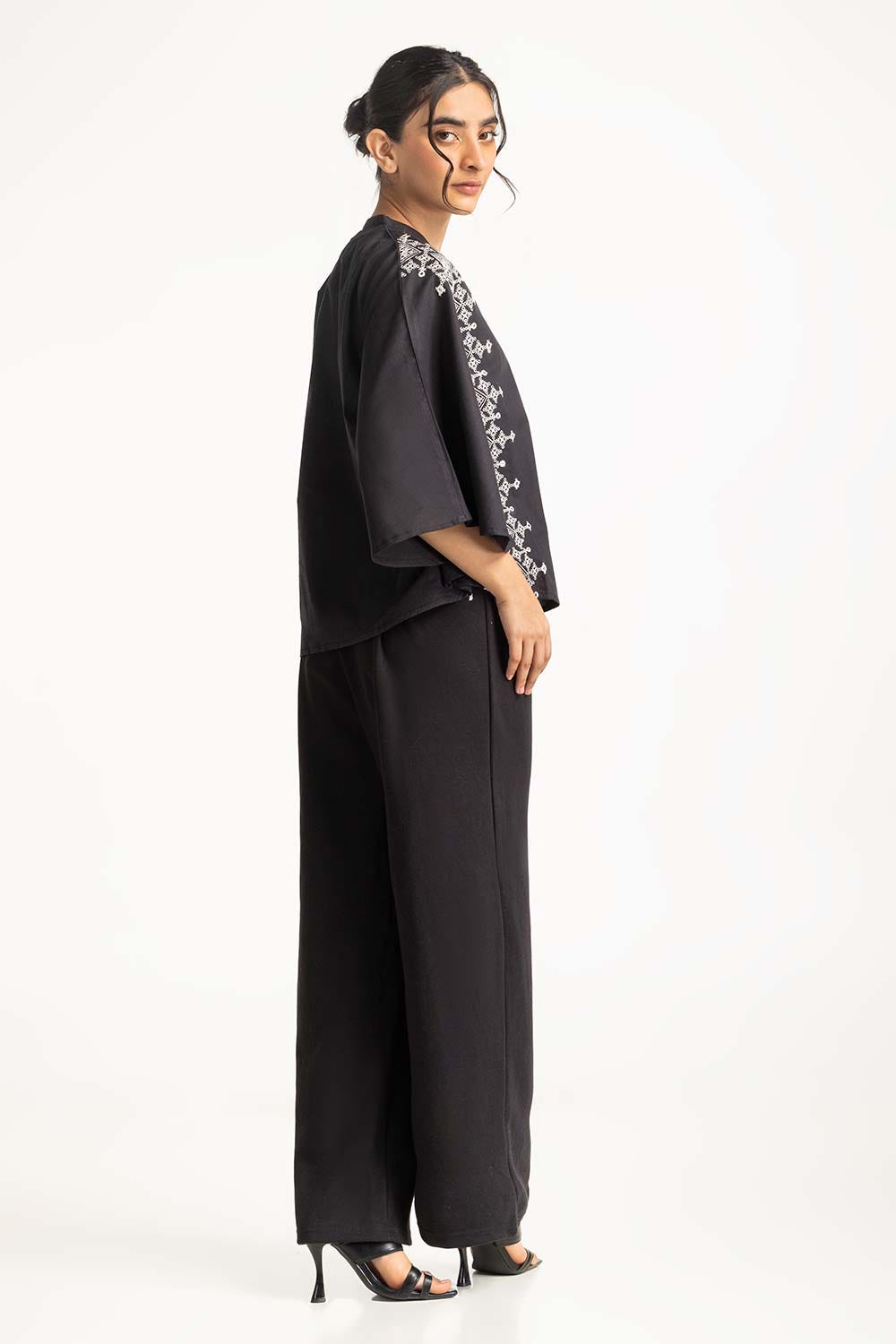 Embroidred top WM-CS-SS24-006