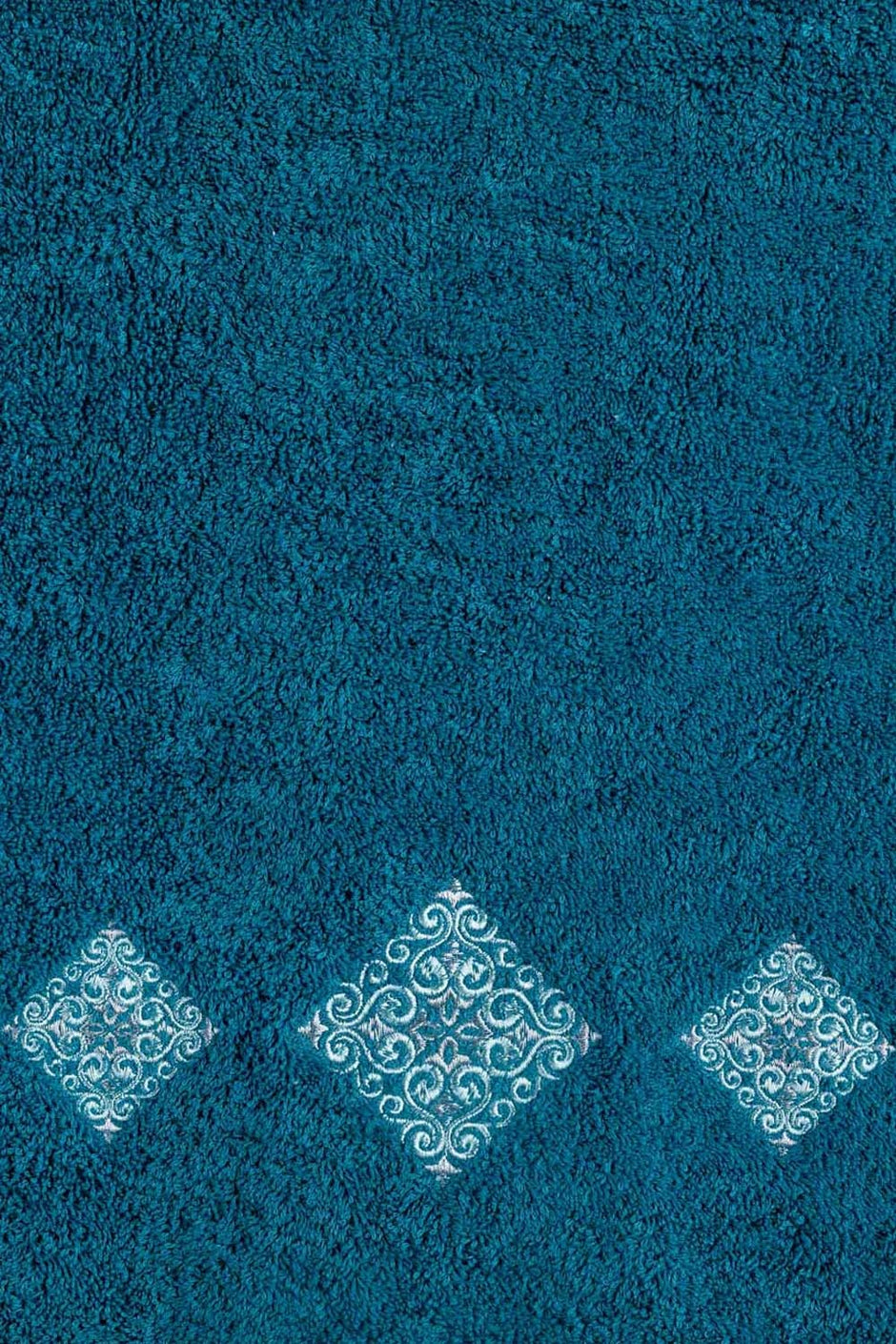 Enamel Combed Embroidered towel