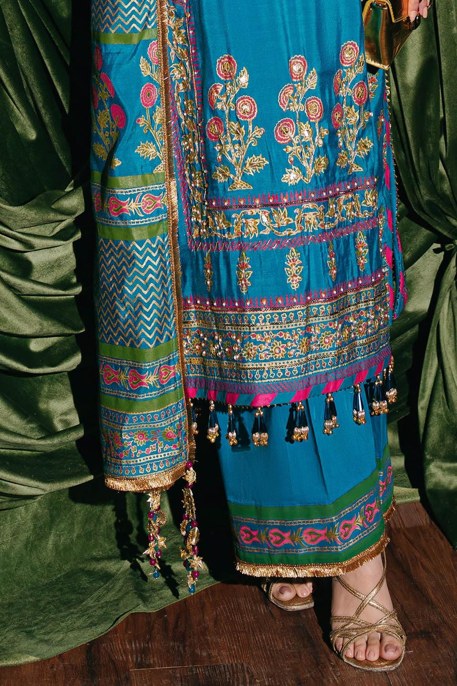 3 Piece Unstitched Embroidered Paper Cotton Suit with Paper Cotton Dupatta