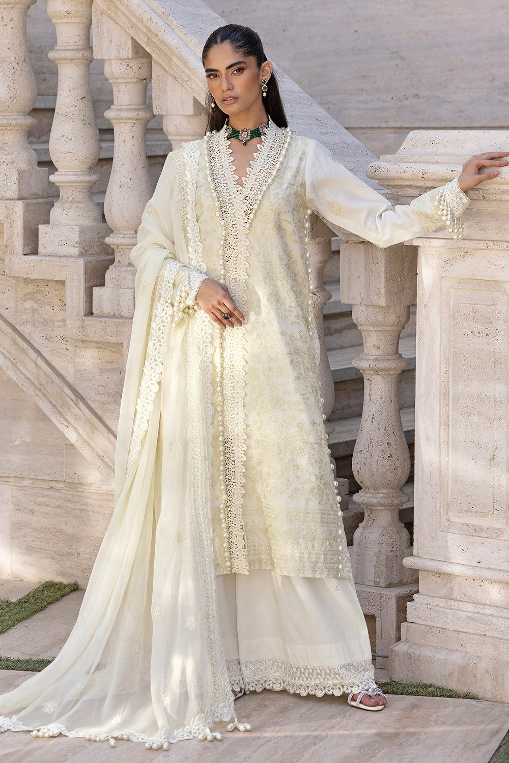 3 Piece Unstitched Embroidered Lawn Suit with Embroidered Chiffon Dupatta FE-52122