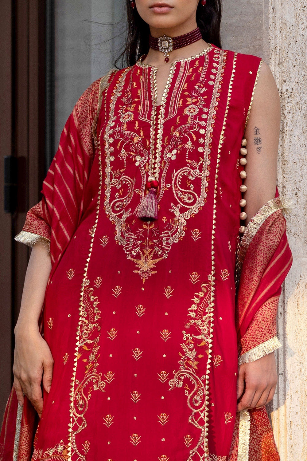3 Piece Unstitched Embroidered Raw Silk Suit with Jacquard Dupatta FE-52124