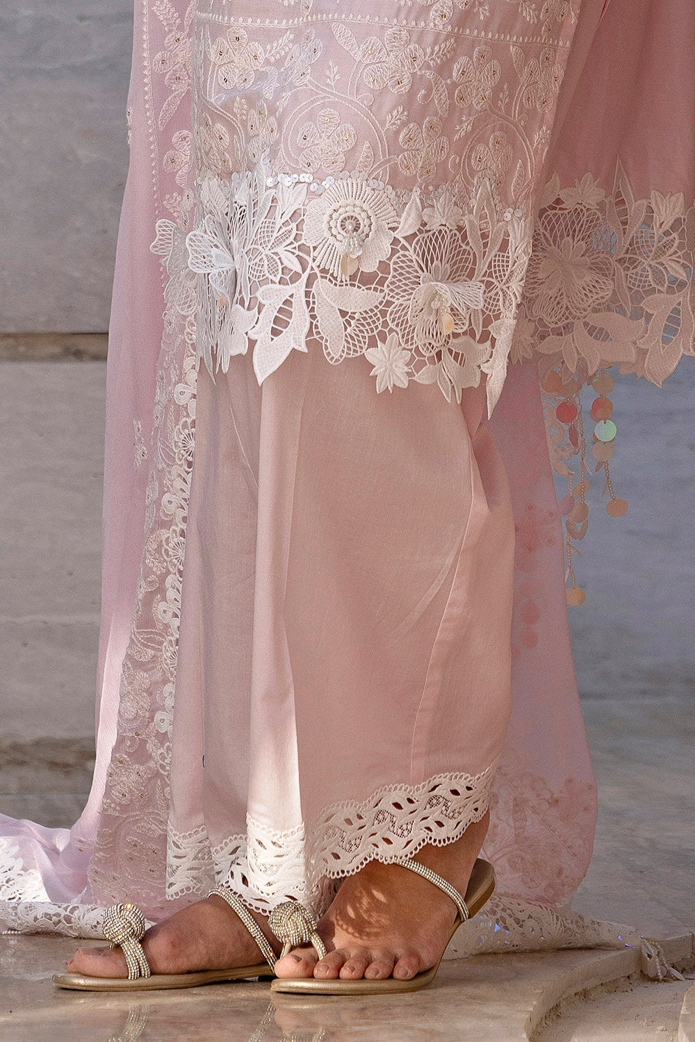 3 Piece Unstitched Embroidered Lawn Suit with Embroidered Chiffon Dupatta FE-52152