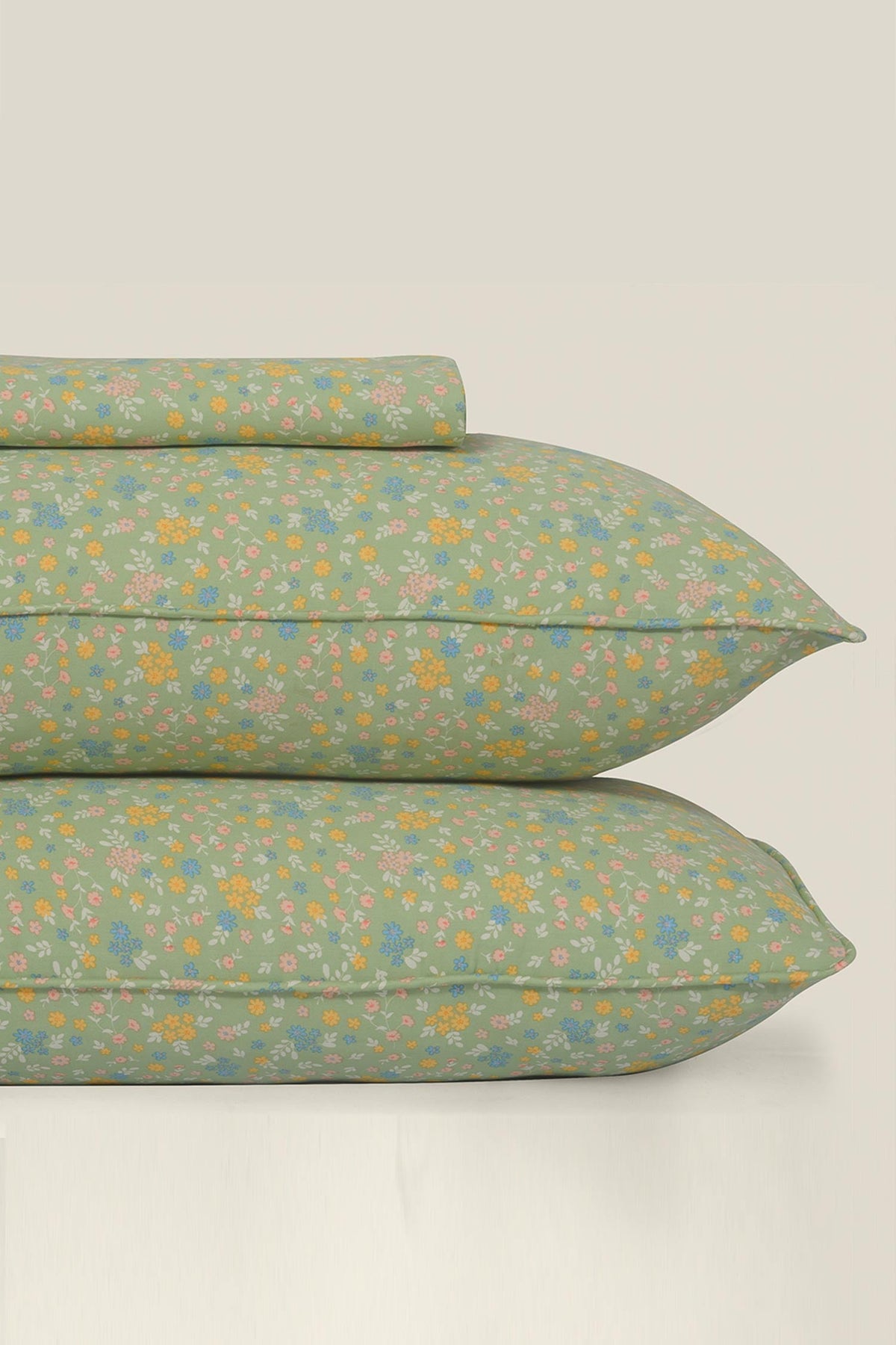Flora Vogue T-200 Bed Sheet Set