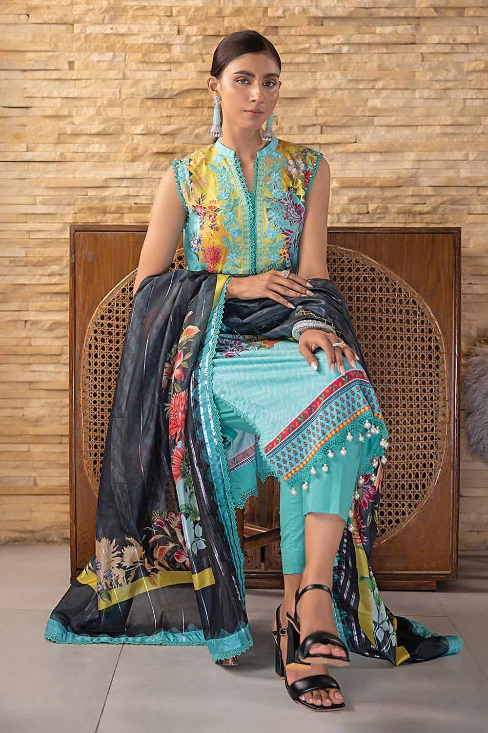 3 Piece Digital Printed Cambric Unstitched Suit with Stripe Chiffon Dupatta