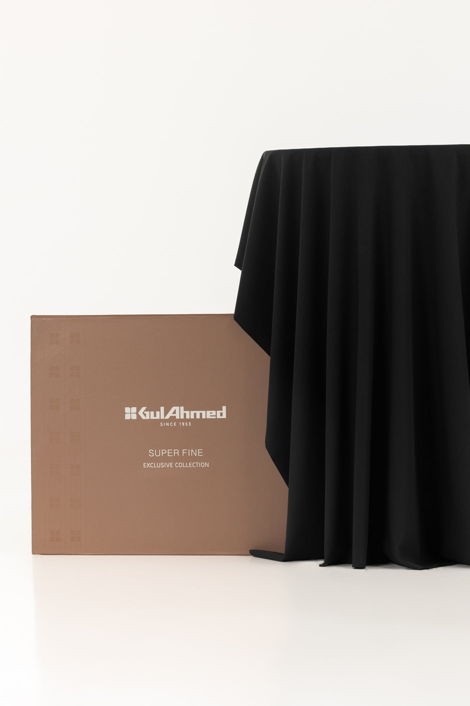 Gini Gold Unstitched Fabric Blended with Gift Box