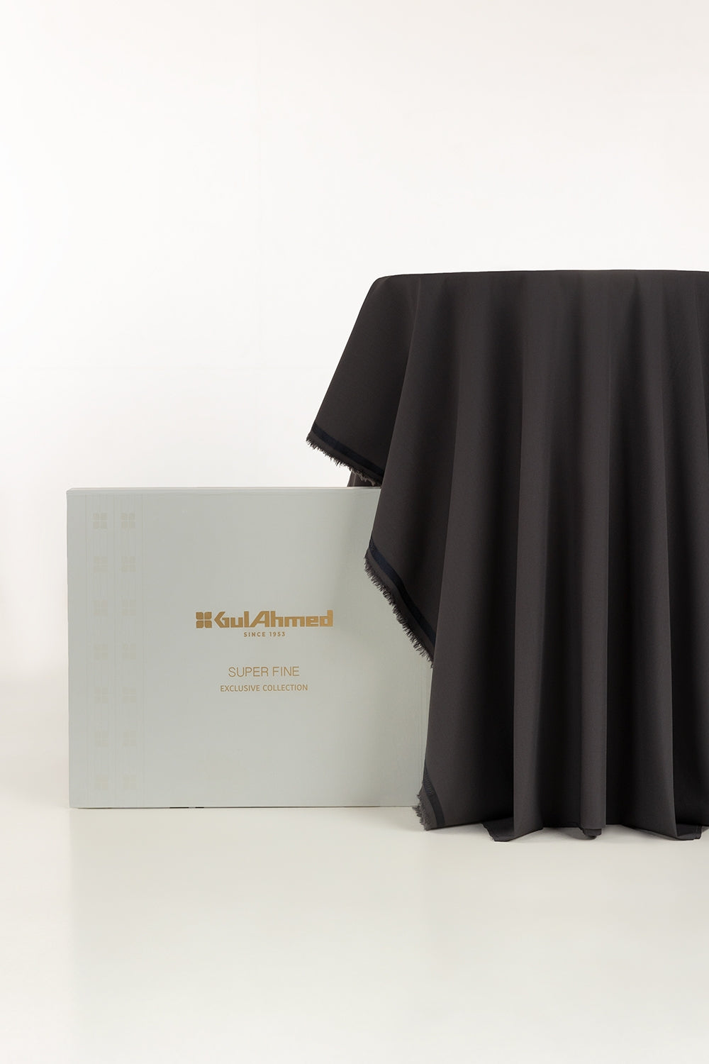 Gini Gold Unstitched Fabric Blended with Gift Box