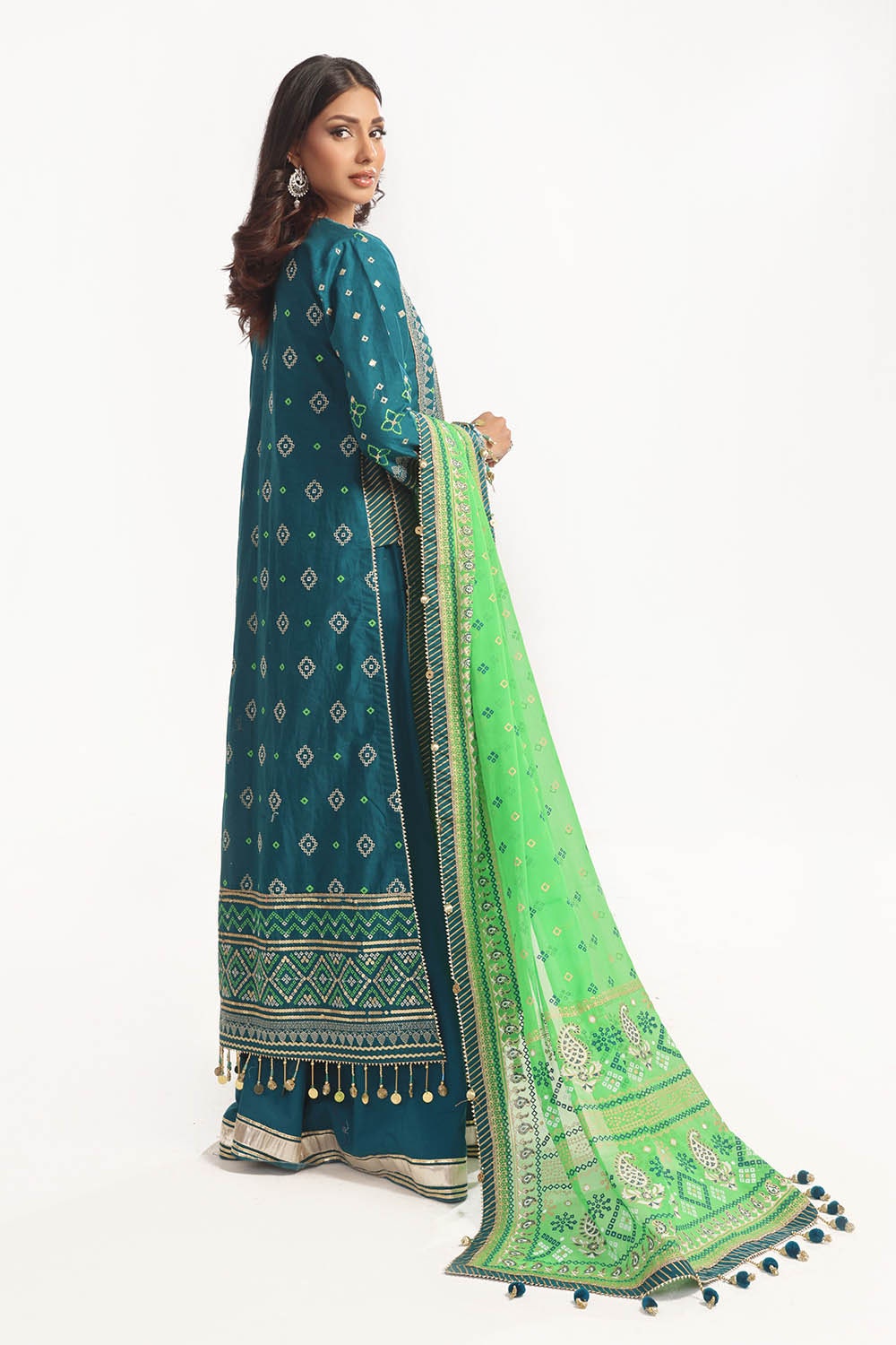 3 Piece Unstitched Embroidered Lawn Suit with Gold Lacquer Embroidered Printed Chiffon Dupatta BM-52025