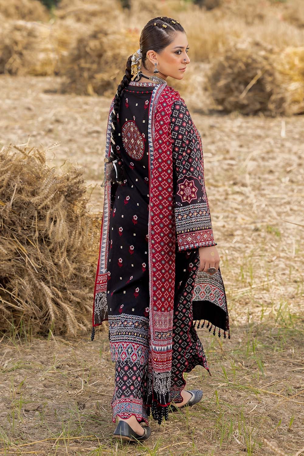 3 Piece Unstitched Embroidered Gold Printed Lawn Suit CL-52636