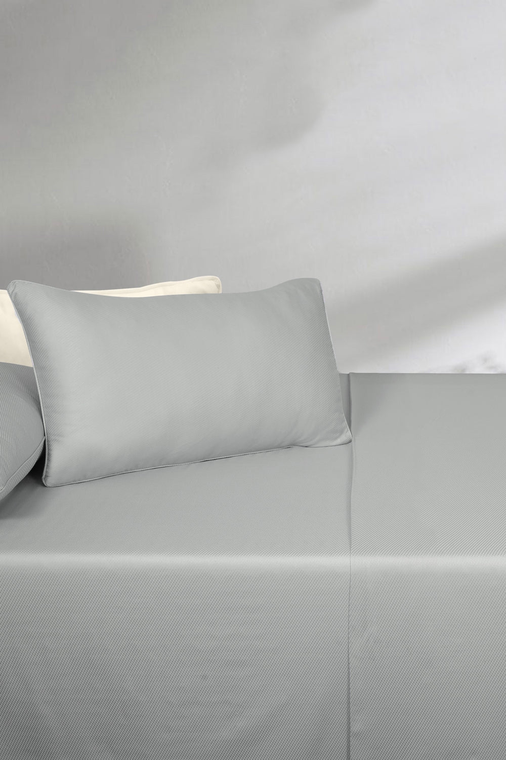 Grey Cube T-225 Bed Sheet Set